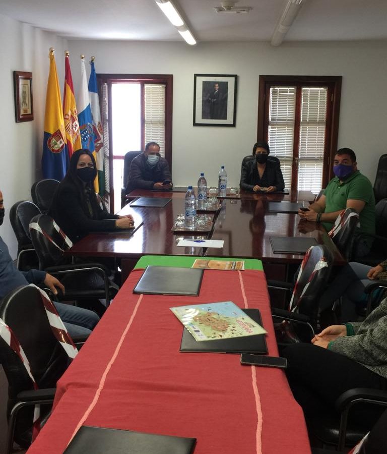 Visita de la Consejera del Área de Industria, Comercio, Artesanía y Vivienda del Cabildo de Gran Canaria.