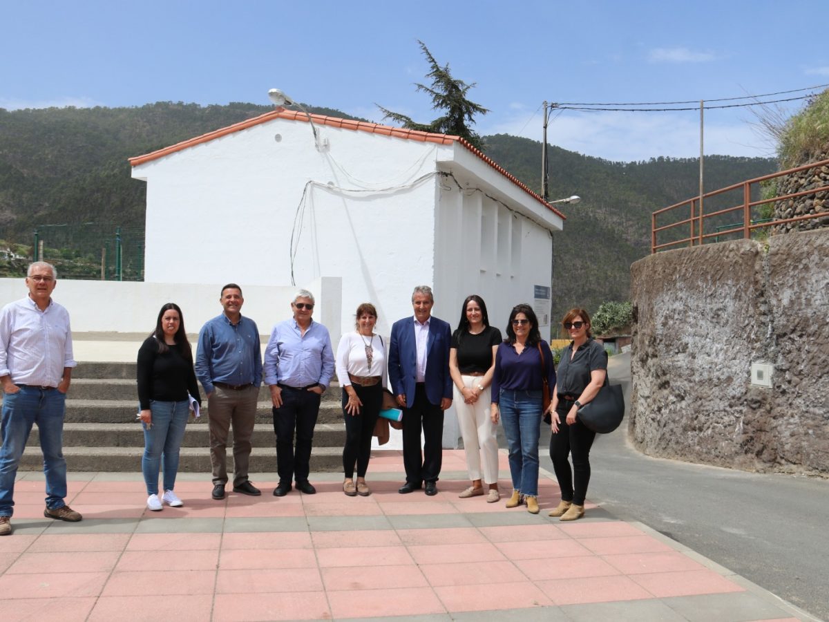 VISITA DE LA CONSEJERA DE ARQUITECTURA Y VIVIENDA