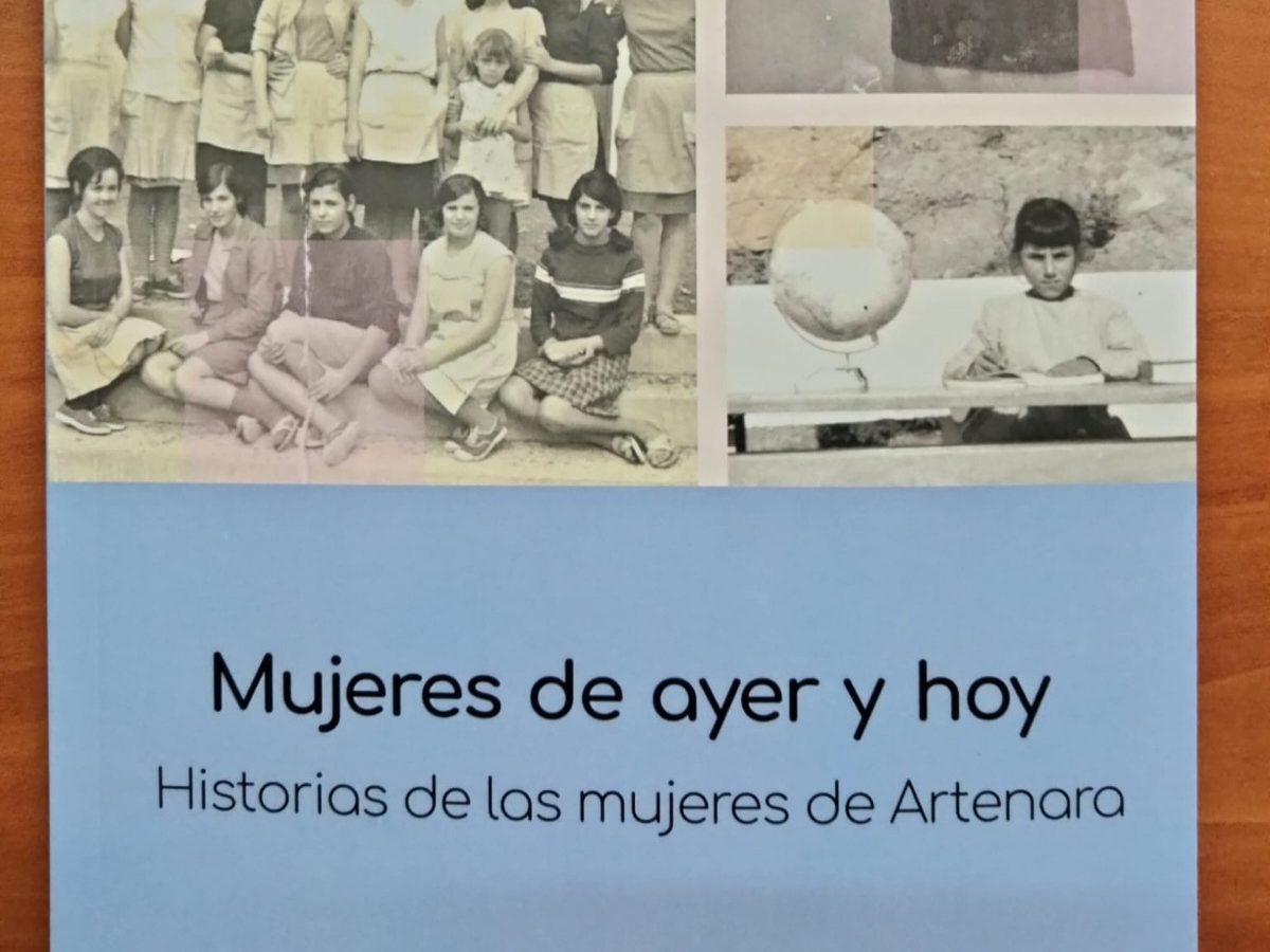 Presentación Libro Mujeres de Ayer y Hoy.